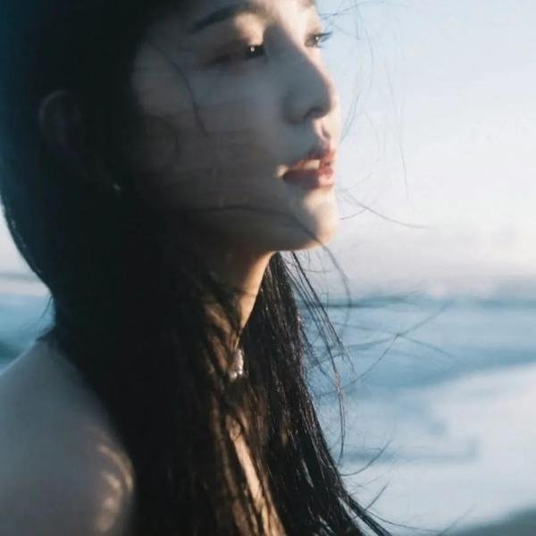 枕边嫌疑人